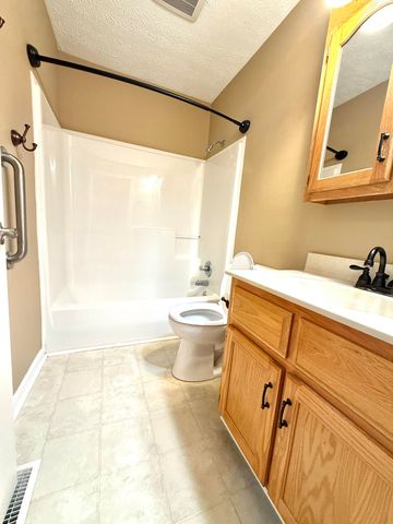143 Deer Run, Lancaster, KY 40444