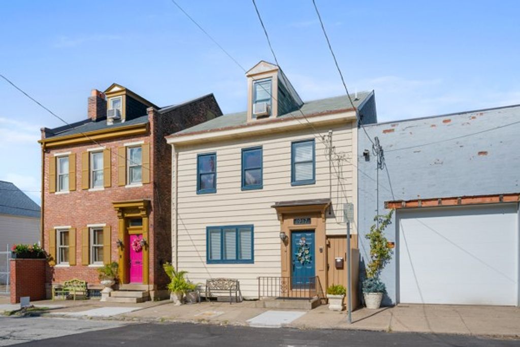 1917 Mary St, South Side, PA 15203