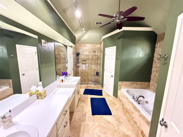 6218 Skylark Circle, North Richland Hills, TX 76180