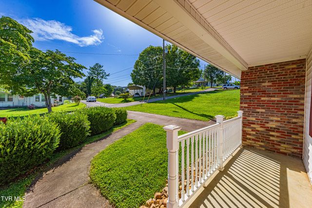 110 Hill Avenue, Surgoinsville, TN 37873