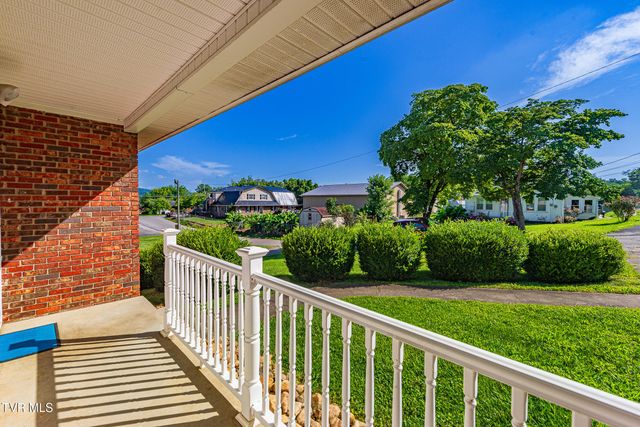 110 Hill Avenue, Surgoinsville, TN 37873