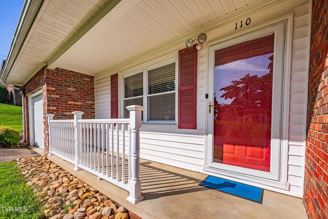 110 Hill Avenue, Surgoinsville, TN 37873