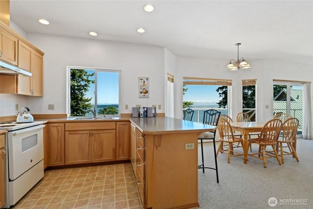 40 K Beach Way, Hat Island, WA 98206