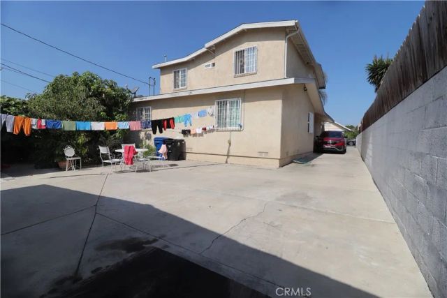 1424 W 49th Street, Los Angeles, CA 90062