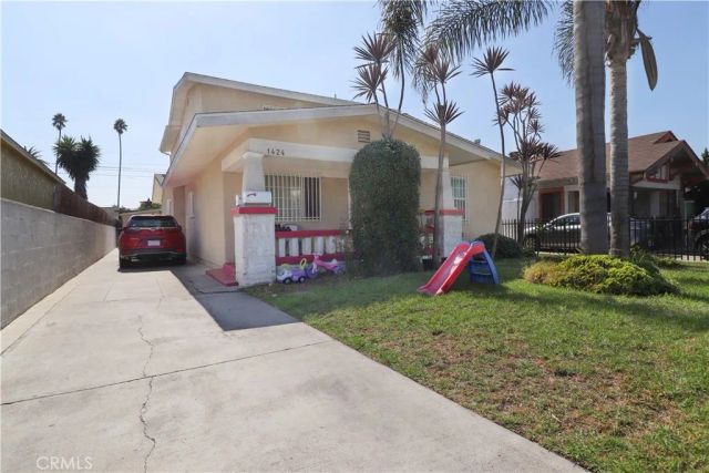 1424 W 49th Street, Los Angeles, CA 90062