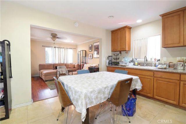 1424 W 49th Street, Los Angeles, CA 90062