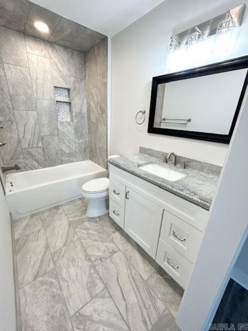 174 Ridge Road, Houston, AR 72070