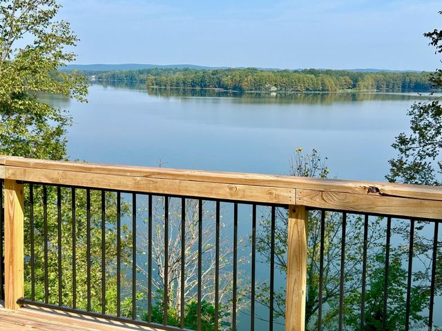 174 Ridge Road, Houston, AR 72070