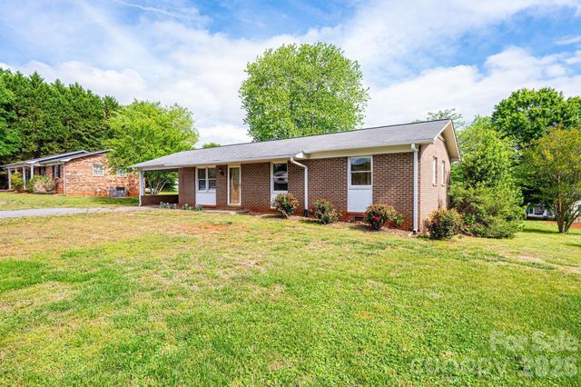 3886 Clay Street, Claremont, NC 28610