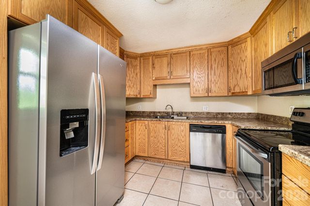 3886 Clay Street, Claremont, NC 28610