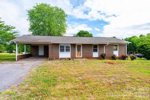 3886 Clay Street, Claremont, NC 28610