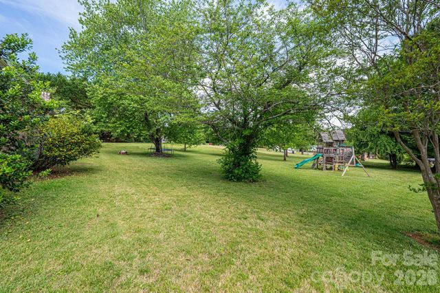 3886 Clay Street, Claremont, NC 28610