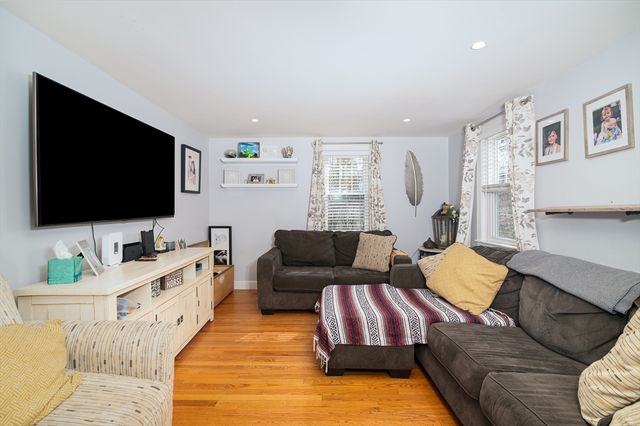 599 Union St, Braintree, MA 02184