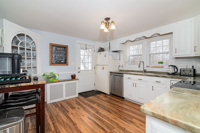 599 Union St, Braintree, MA 02184