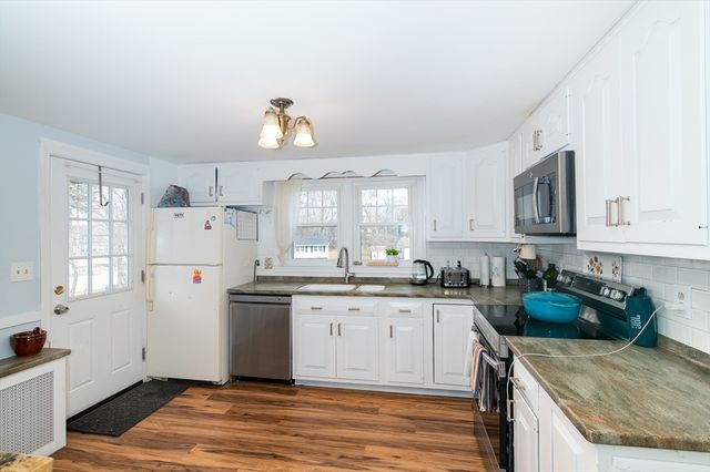 599 Union St, Braintree, MA 02184