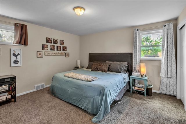 105 Rose Avenue, West Seneca, NY 14224