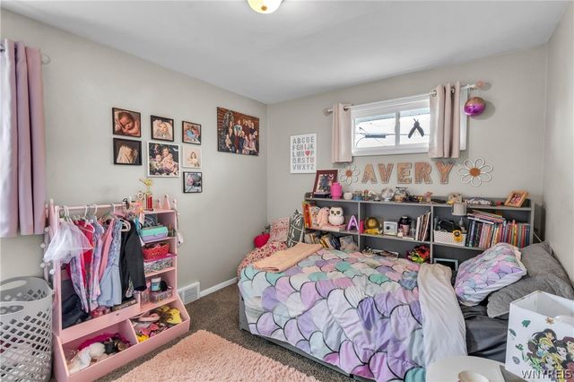 105 Rose Avenue, West Seneca, NY 14224
