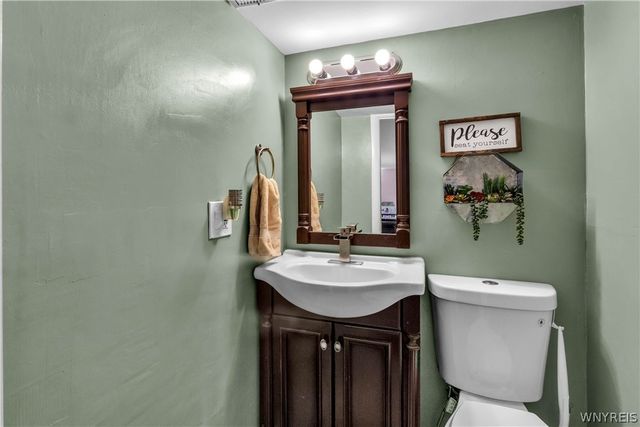 105 Rose Avenue, West Seneca, NY 14224
