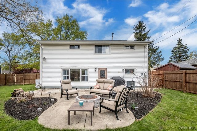 105 Rose Avenue, West Seneca, NY 14224