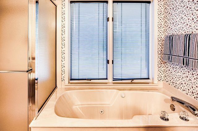 31 Promesa Lane, Hot Springs Village, AR 71909