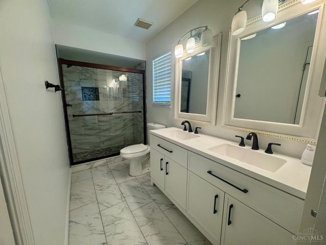 3404 Woodside Drive, Fairfield, OH 45014