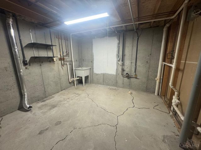 3404 Woodside Drive, Fairfield, OH 45014