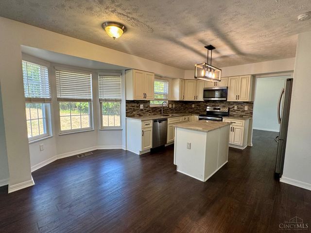 3404 Woodside Drive, Fairfield, OH 45014