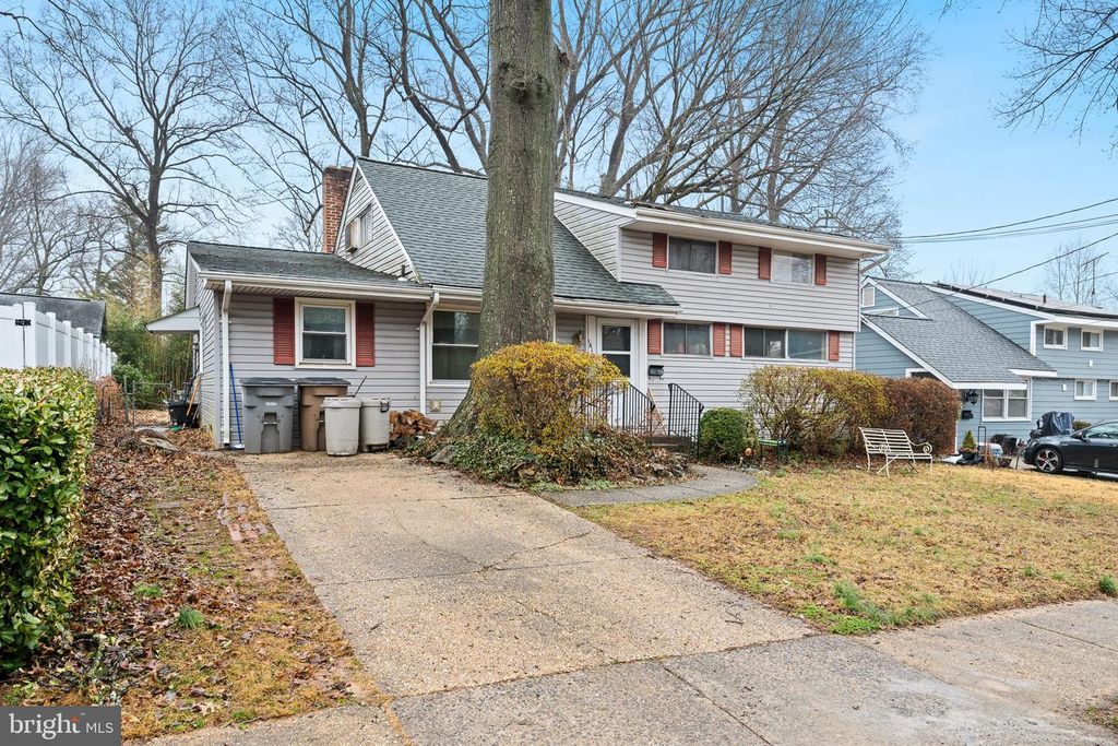 1612 MARSHALL AVE, Rockville, MD 20851