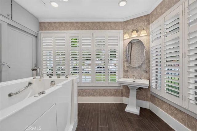 119 S Adams, Glendale, CA 91205