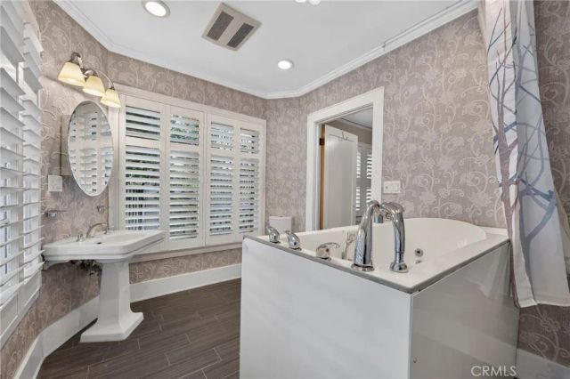 119 S Adams, Glendale, CA 91205