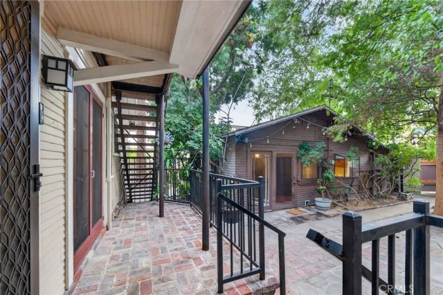 119 S Adams, Glendale, CA 91205