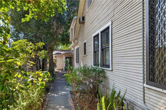 119 S Adams, Glendale, CA 91205
