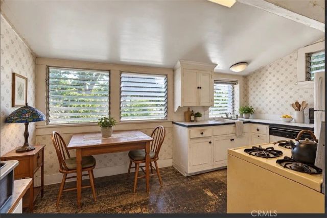 119 S Adams, Glendale, CA 91205