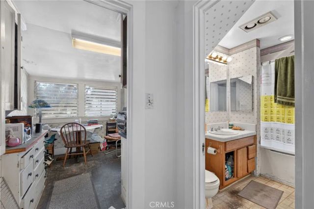 119 S Adams, Glendale, CA 91205