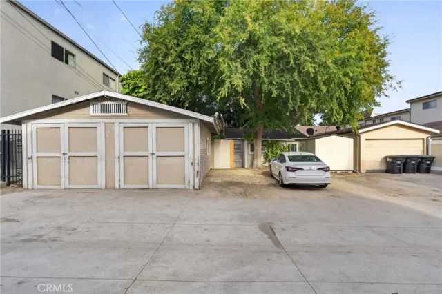119 S Adams, Glendale, CA 91205