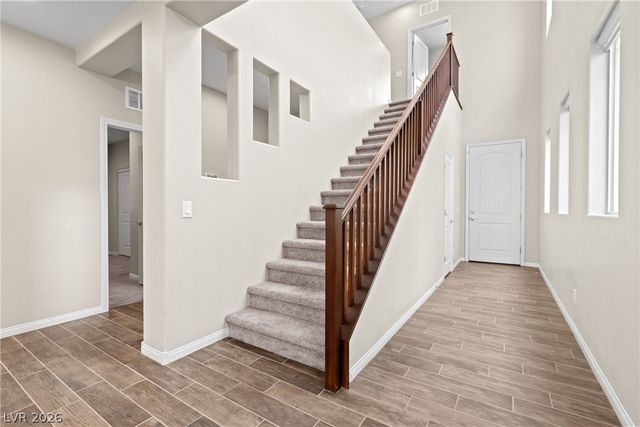 10018 Rams Leap Avenue, Las Vegas, NV 89166