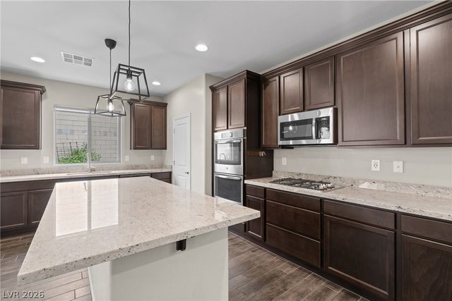 10018 Rams Leap Avenue, Las Vegas, NV 89166