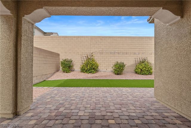 10018 Rams Leap Avenue, Las Vegas, NV 89166