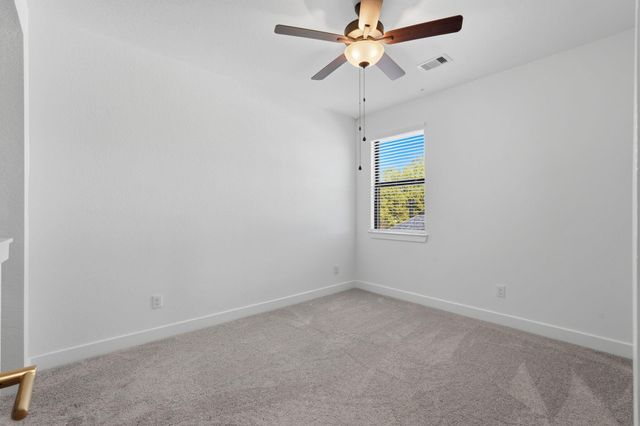 310 Edgewood Drive, Montgomery, TX 77356