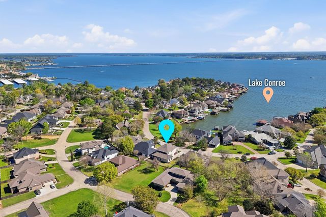 310 Edgewood Drive, Montgomery, TX 77356