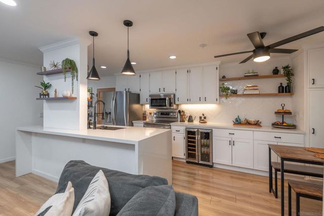 1235 Parker Pl 2B, San Diego, CA 92109