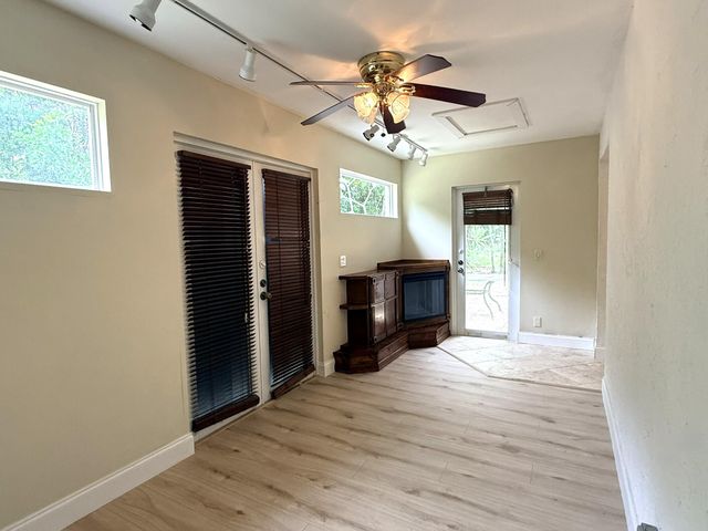 550 SW Natura Avenue, Deerfield Beach, FL 33441