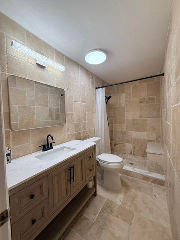 550 SW Natura Avenue, Deerfield Beach, FL 33441