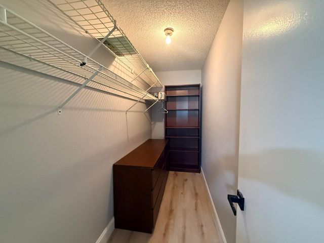 550 SW Natura Avenue, Deerfield Beach, FL 33441