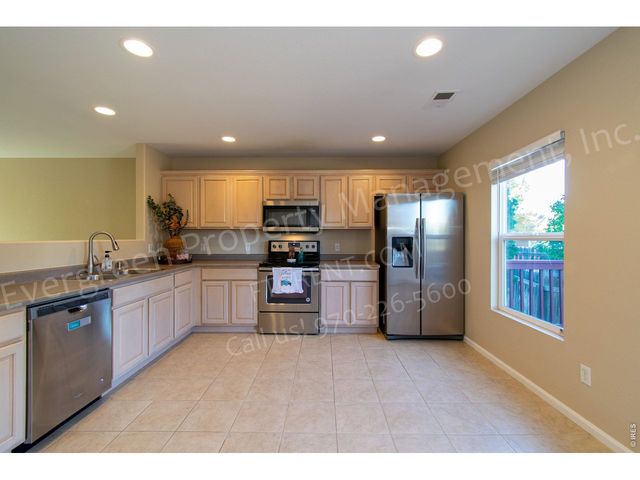 6714 Autumn Ridge Dr, Fort Collins, CO 80525