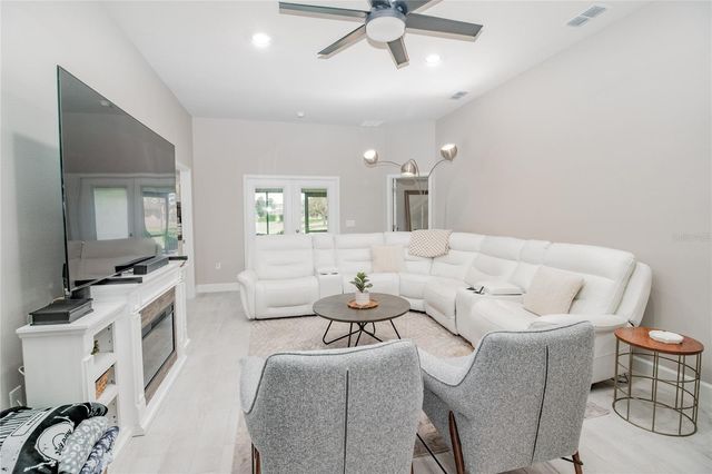 4526 GRANDVIEW GLEN DRIVE, Auburndale, FL 33823