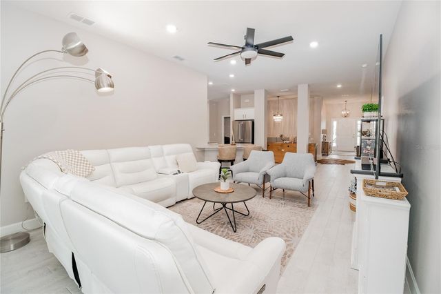 4526 GRANDVIEW GLEN DRIVE, Auburndale, FL 33823