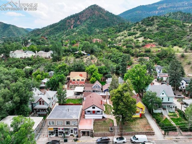 125 Ruxton Avenue, Manitou Springs, CO 80829