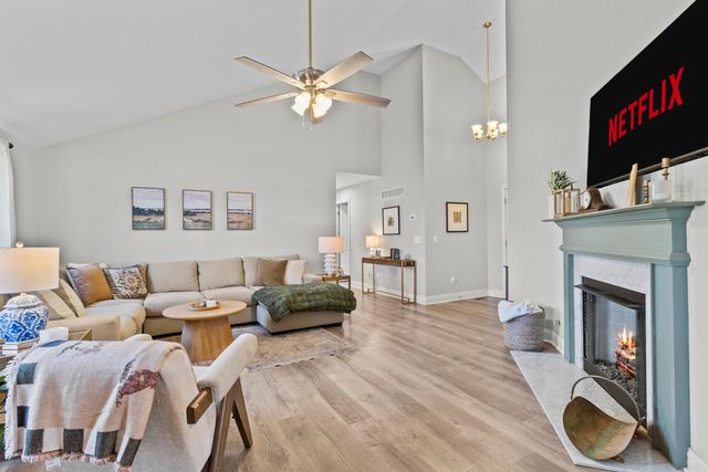 893 Ridgeview Drive, Frankfort, KY 40601