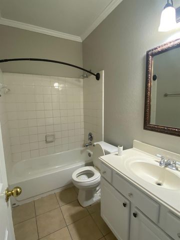 11908 Princess Garden Way, Houston, TX 77047